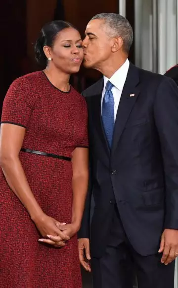 Barack Obama and Michelle Obama Celebrate Their Wedding Anniversary With So Much Sweetness